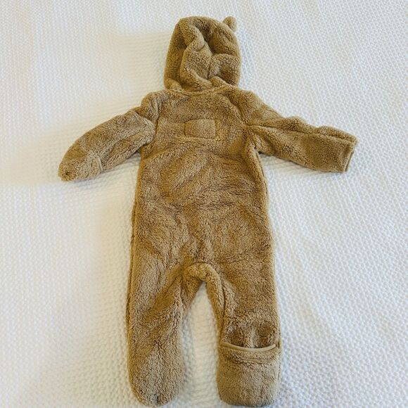 The North Face Campshire One piece Tan Fleece Sherpa 6-12m Khaki Hooded Snowsuit - Picture 5 of 9